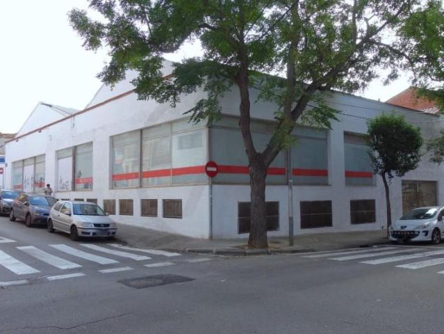 Local Comercial en alquiler en Terrassa, la Cogullada