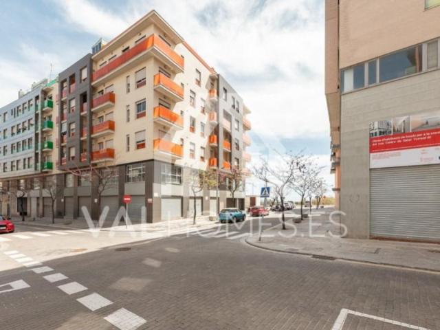 Local Comercial en alquiler en Torrent