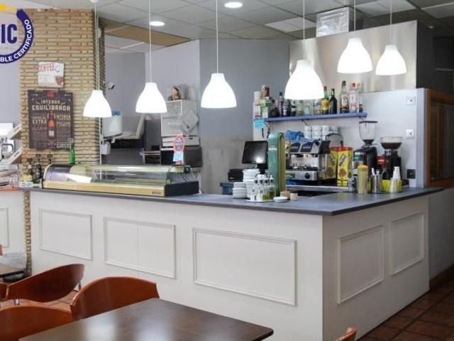 Local Comercial en alquiler en Valencia De Las Torres, Benimaclet