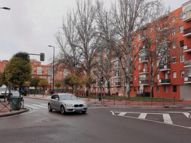 Local Comercial en alquiler en Rondilla, Valladolid