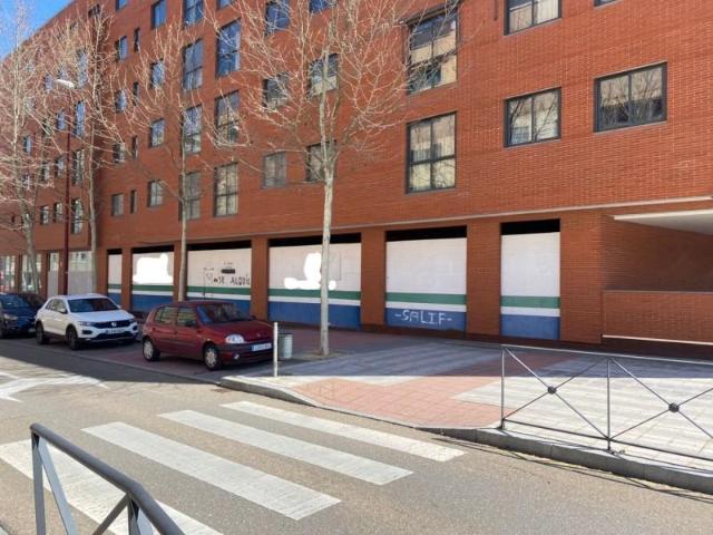 Local Comercial en alquiler en Valladolid, Villa del Prado