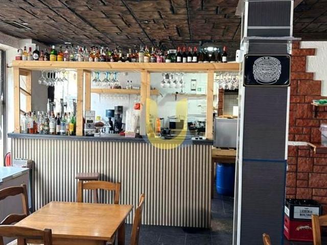 Local Comercial en alquiler en Velilla De San Antonio, Madrid