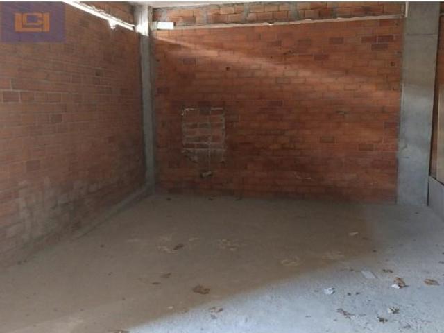 Local Comercial en alquiler en As Travesas, Vigo