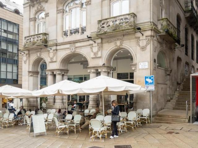 Local Comercial en alquiler en Vigo, O Berbés