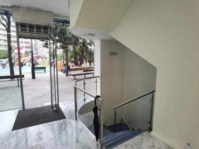 Local Comercial en alquiler en As Travesas, Vigo