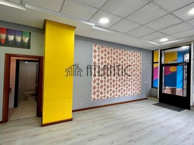 Local Comercial en alquiler en O Castro, Vigo