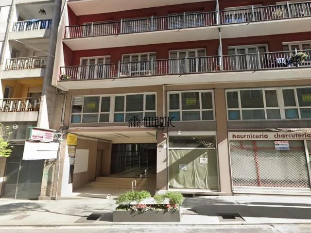 Local Comercial en alquiler en A Divina Pastora, Vigo