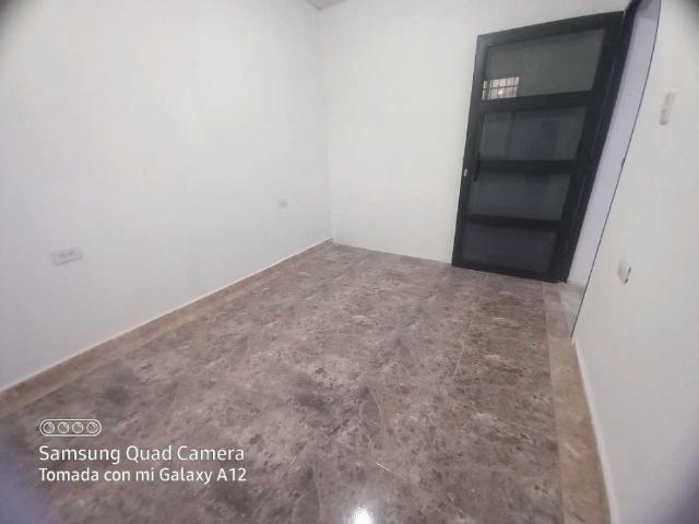 Local Comercial en alquiler en Miguel Peña, Valencia