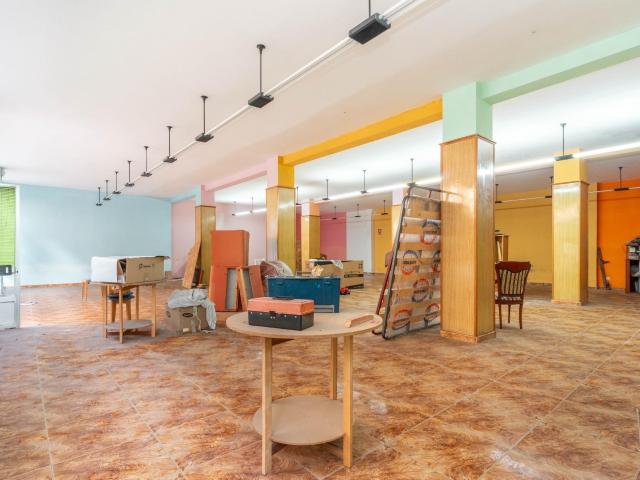 Local Comercial en venta en Les Vegues, Corvera De Asturias