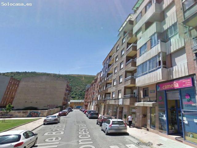 Local Comercial en alquiler en Flores del Sil, El Bierzo