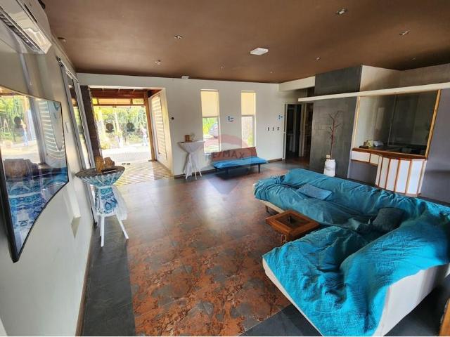 Local Comercial en Calle Larga