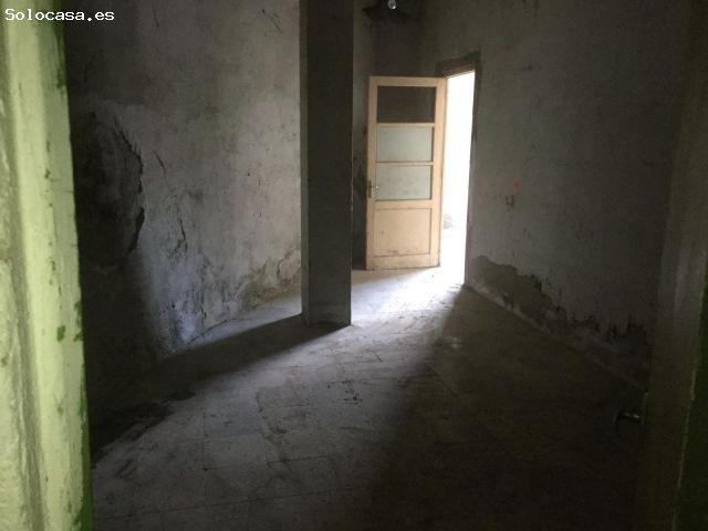 Local Comercial en venta en Cistierna, Castilla y León