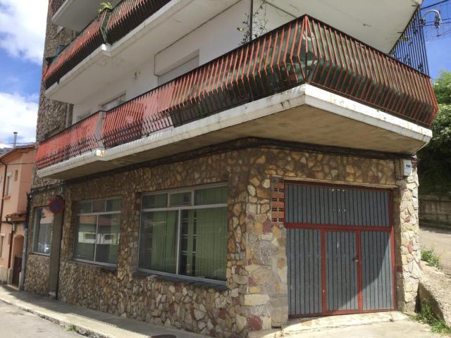 Local Comercial en venta en Cistierna, Castilla y León