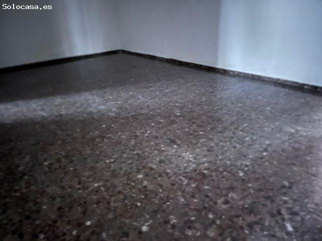 Local Comercial en venta en Almansa, Castilla-La Mancha