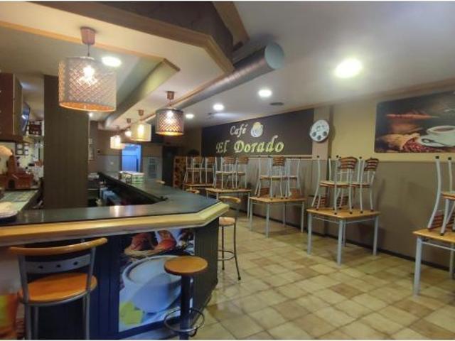 Local Comercial en alquiler en El Llano, Gijón