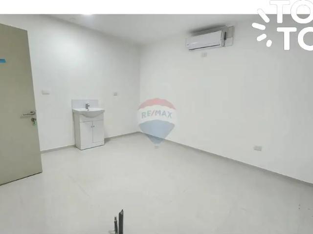 Local Comercial en Linares
