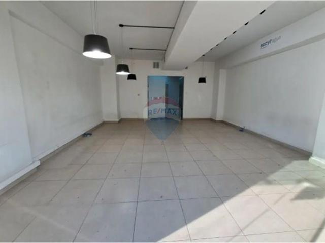 Local Comercial en arriendo en El Rodeo, Metropolitana