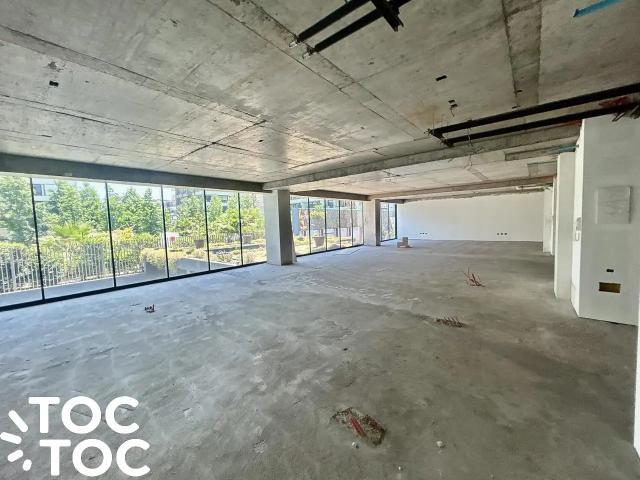 Local Comercial en venta en Lo Barnechea