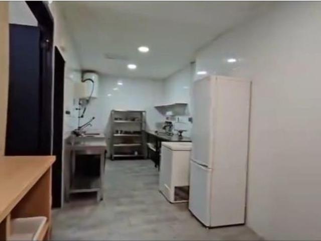 Local Comercial en venta en El Milán, Oviedo