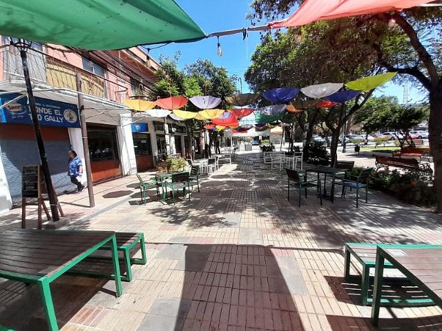 Local Comercial en arriendo en Peñaflor, Metropolitana