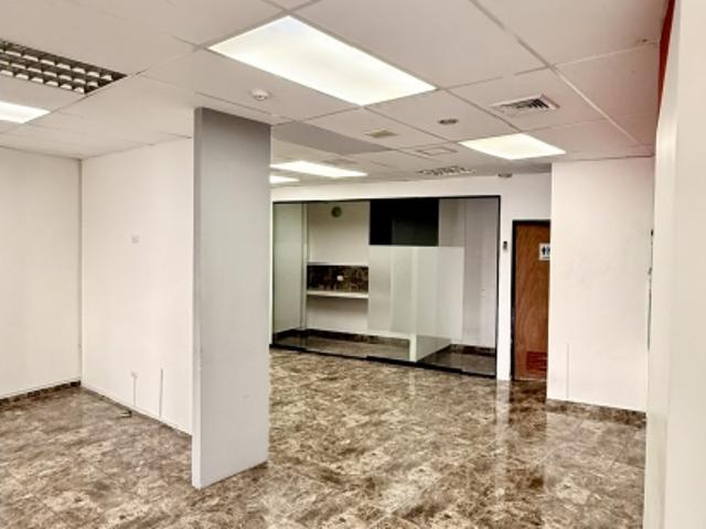 Local Comercial en alquiler en Barrio 19 de Abril, Valencia