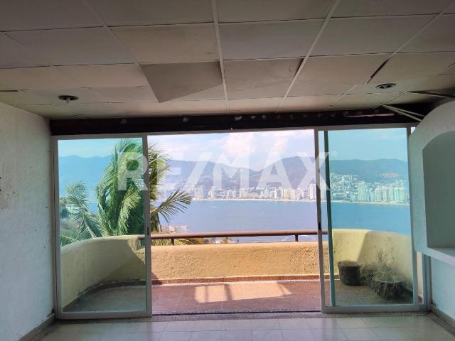 Local Comercial en renta en Fraccionamiento Marina Brisas, Acapulco