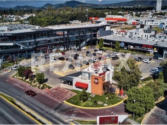 Local Comercial en renta en Tlajomulco De Zúñiga, Jalisco