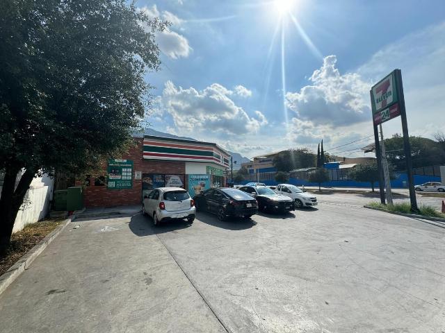 Edificio en venta en Olinalá, Nuevo León