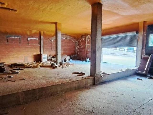 Local Comercial en venta en Somontano de Barbastro, Aragón