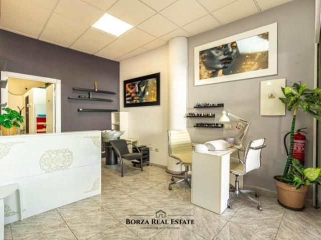 Local Comercial en venta en Adeje, San Eugenio Bajo