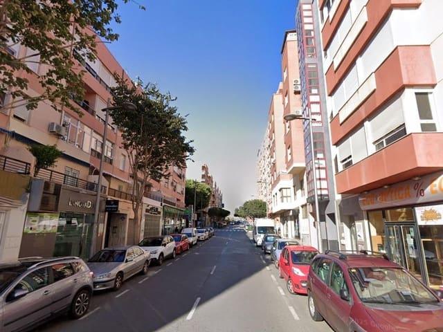 Local Comercial en venta en Barrio de las Cruces, Almería