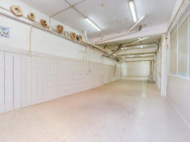 Local Comercial en venta en Sants-Montjuïc, Barcelonès