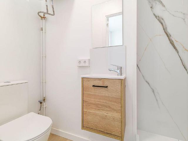 Local Comercial en venta en Gràcia, Barcelonès