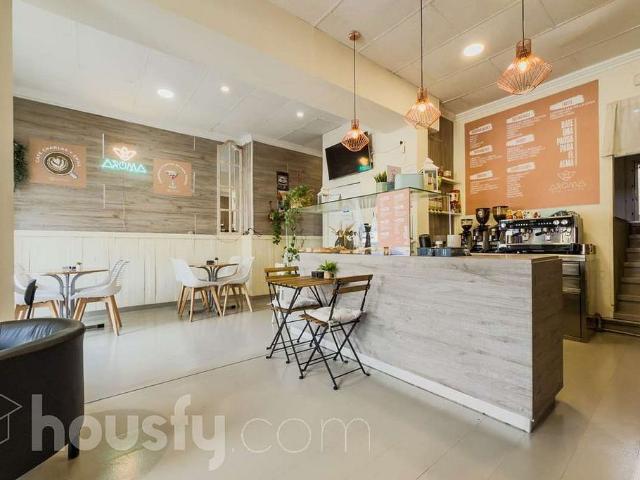 Local Comercial en venta en Cornellà De Llobregat, la Gavarra