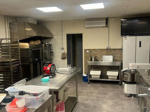 Local Comercial en venta en Nou Barris, Barcelonès