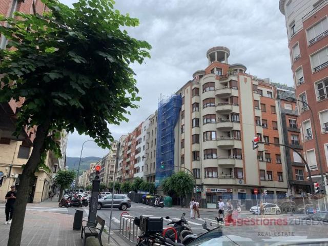 Local Comercial en alquiler en Bilbao, Indautxu