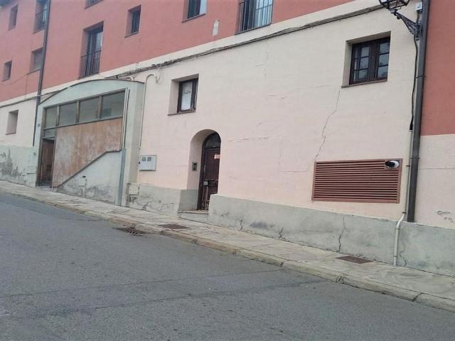 Local Comercial en venta en Dalt Vila, Osona