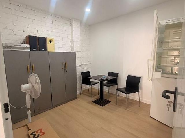 Local Comercial en venta en Ausiàs Marc, Baix Llobregat