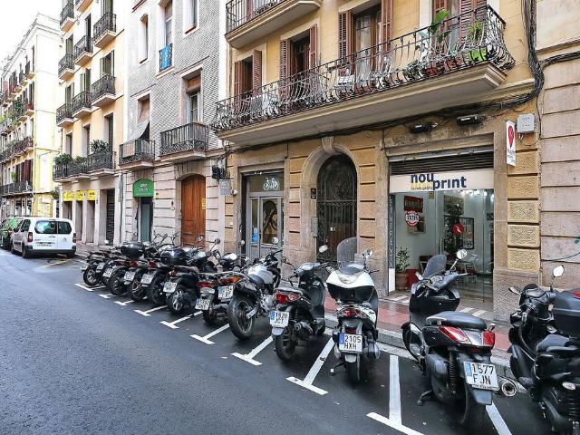 Local Comercial en venta en Gràcia, Barcelonès