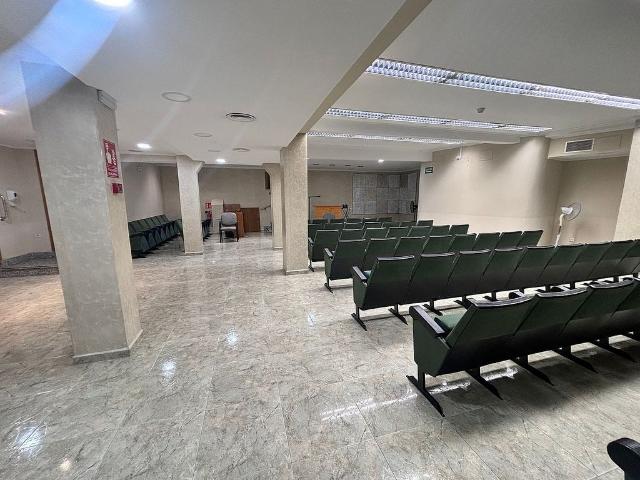 Local Comercial en venta en Nou Barris, Barcelonès