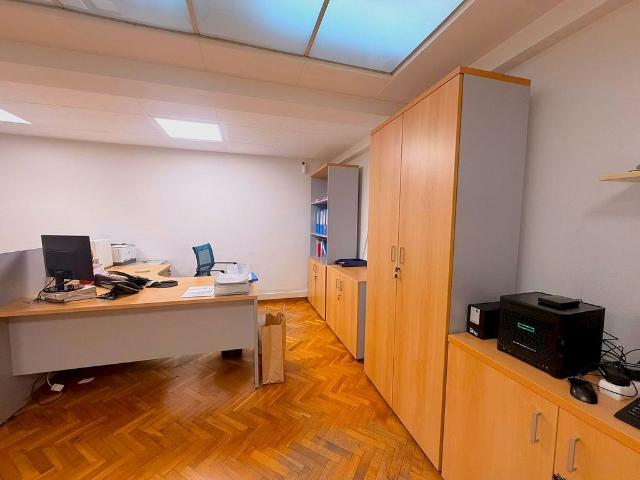 Local Comercial en venta en Horta-Guinardó, Barcelonès