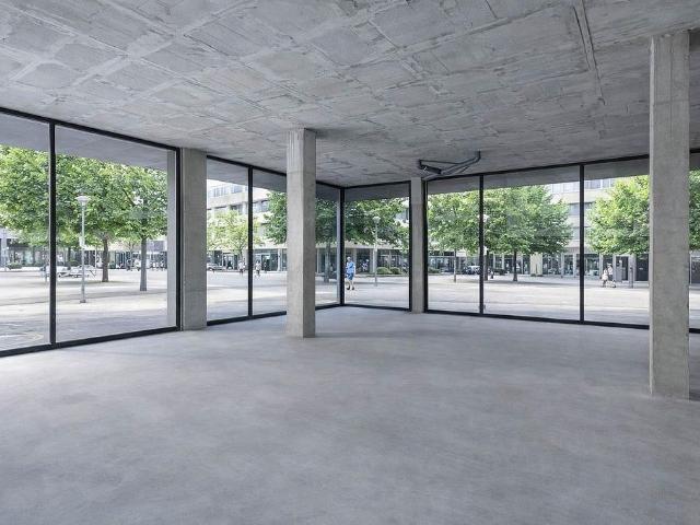 Local Comercial en venta en la Marina de Port, Barcelona