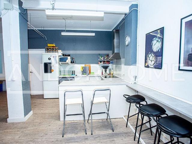 Local Comercial en venta en Gràcia, Barcelonès