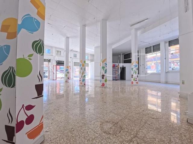 Local Comercial en venta en Viladecans, Baix Llobregat