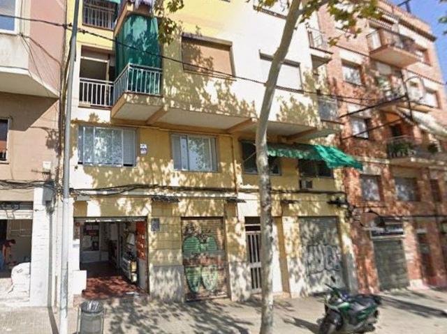 Local Comercial en venta en Nou Barris, Barcelonès