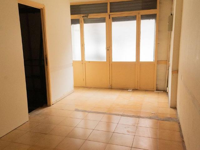 Local Comercial en venta en Nou Barris, Barcelonès