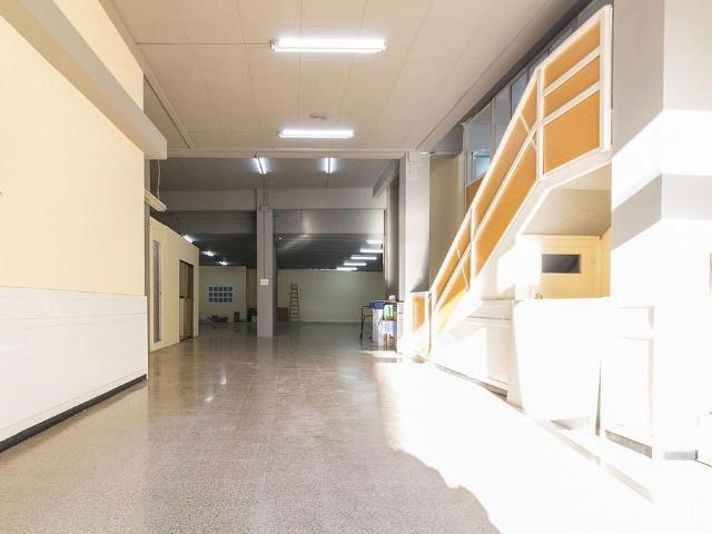 Local Comercial en venta en Viladecans, Baix Llobregat