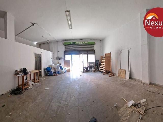 Local Comercial en venta en Sanfeliu, l'Hospitalet de Llobregat