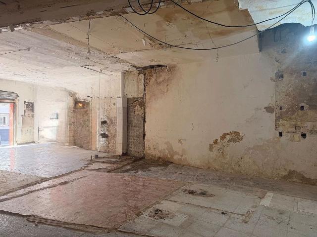 Local Comercial en venta en Districte 2, Barcelonès