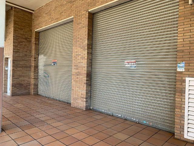 Local Comercial en venta en les Arenes, Vallès Occidental
